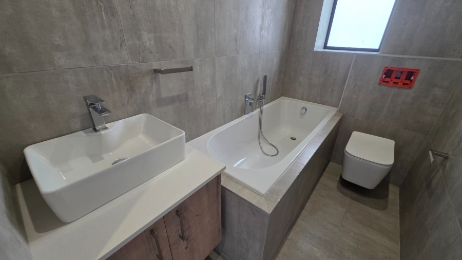 2 Bedroom Property for Sale in Hartenbos Central Western Cape